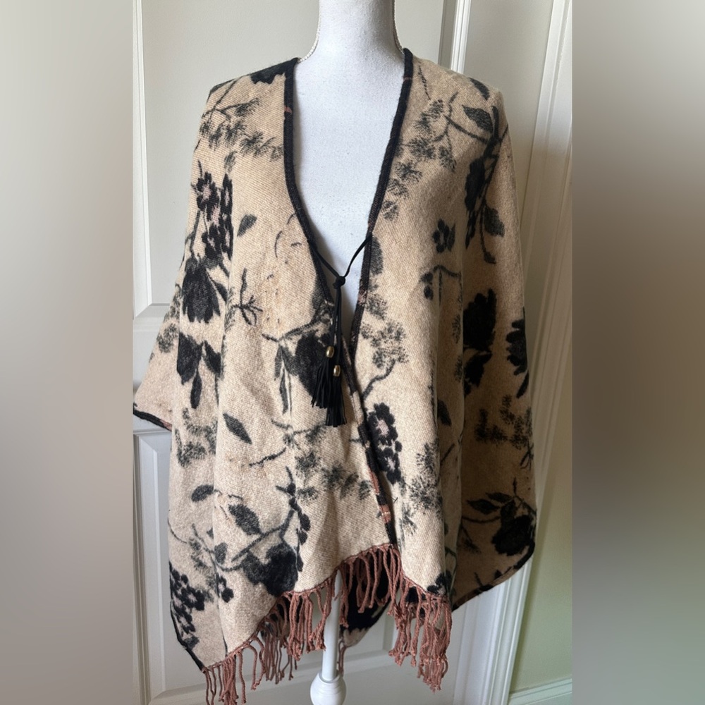 Andrew Marc New York Reversible Fringed Poncho - image 6